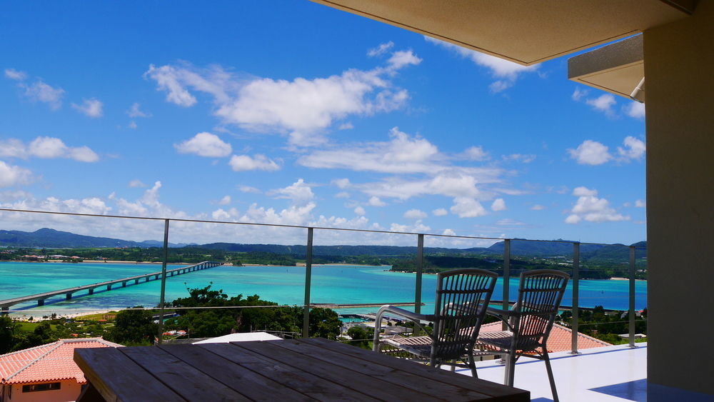 Ocean Hills Kouri Hotel Nakijin Bagian luar foto